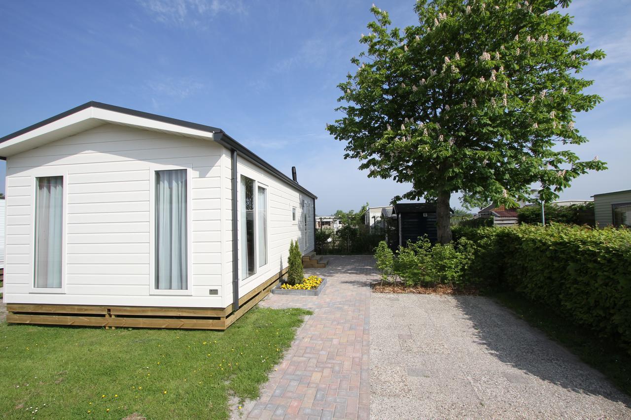Ijsselmeer-Chalet Nr. 66 Molkwerum ภายนอก รูปภาพ